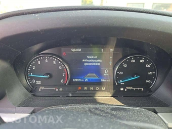 2021 Ford Explorer XLT - miniatura 9