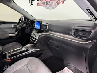 2021 Ford Explorer XLT - miniatura 12