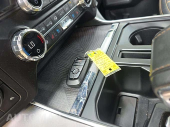 2021 Ford F-150 Hybrid Platinum Crew Cab Short Bed - miniatura 8