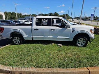 2021 Ford F-150 Hybrid XLT Crew Cab Medium Bed - miniatura 4