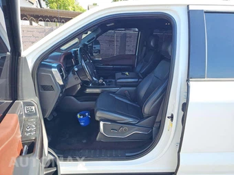 2021 Ford F-150 LARIAT Crew Cab Medium Bed - miniatura 3