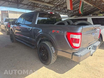 2021 Ford F-150 LARIAT Crew Cab Short Bed - miniatura 2