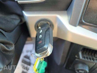 2021 Ford F-150 XLT Crew Cab Short Bed - miniatura 9