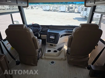 2021 Ford F-53 - miniatura 11