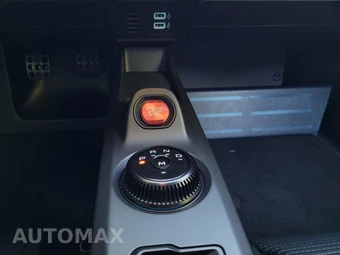 2021 Ford GT - miniatura 16