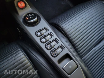 2021 Ford GT - miniatura 17