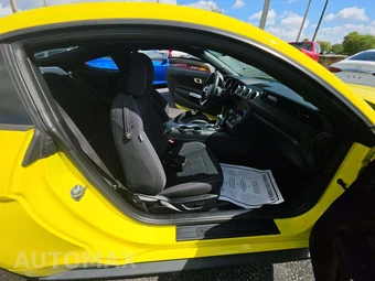 2021 Ford Mustang EcoBoost Coupe - miniatura 18