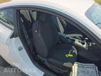 2021 Ford Mustang EcoBoost Coupe - miniatura 17