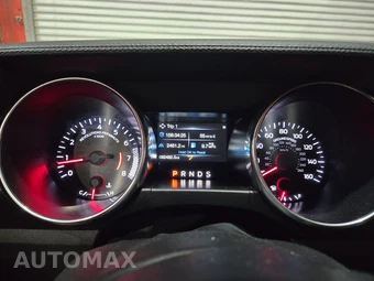2021 Ford Mustang EcoBoost Coupe - miniatura 11