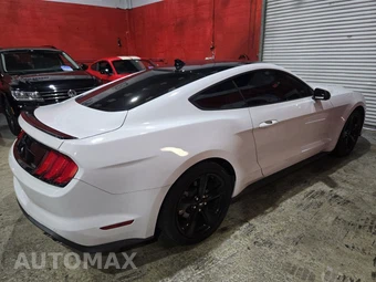 2021 Ford Mustang EcoBoost Coupe - miniatura 4
