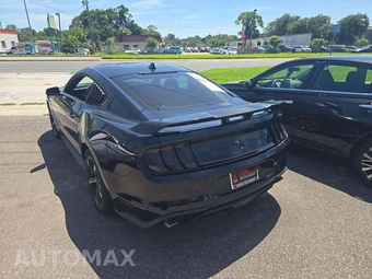 2021 Ford Mustang EcoBoost Coupe - miniatura 2