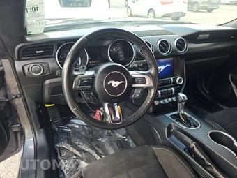 2021 Ford Mustang EcoBoost Coupe - miniatura 10