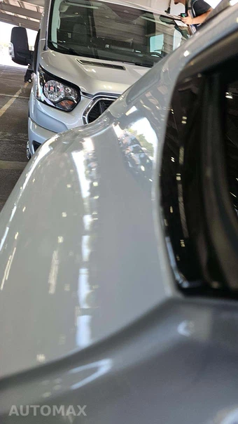 2021 Ford Mustang Mach-E GT - miniatura 23
