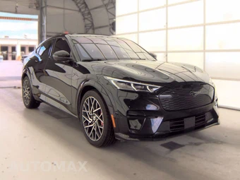2021 Ford Mustang Mach-E GT - miniatura 3