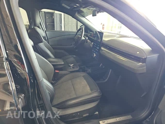 2021 Ford Mustang Mach-E GT - miniatura 8