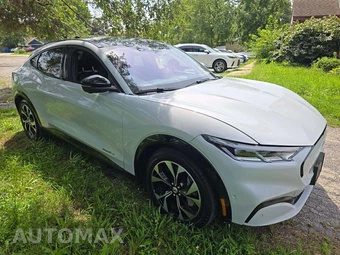 2021 Ford Mustang Mach-E Premium - miniatura 4