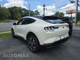 2021 Ford Mustang Mach-E Premium - miniatura 2