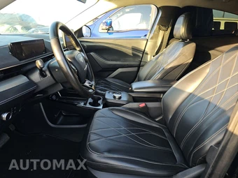2021 Ford Mustang Mach-E Select – miniatura 7