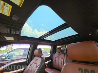 2021 Ford Super Duty F-250 King Ranch Crew Cab Medium Bed - miniatura 8