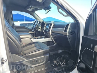 2021 Ford Super Duty F-250 Lariat Crew Cab Medium Bed - miniatura 8