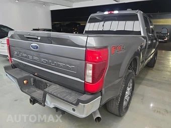 2021 Ford Super Duty F-250 Lariat Crew Cab Medium Bed - miniatura 4