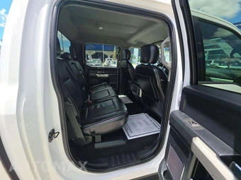 2021 Ford Super Duty F-250 Lariat Crew Cab Medium Bed - miniatura 13
