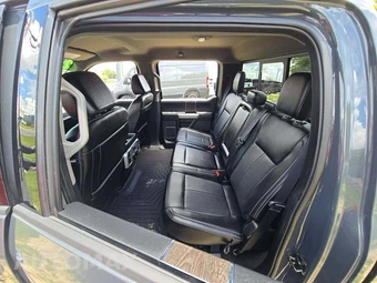 2021 Ford Super Duty F-250 Lariat Crew Cab Medium Bed - miniatura 13