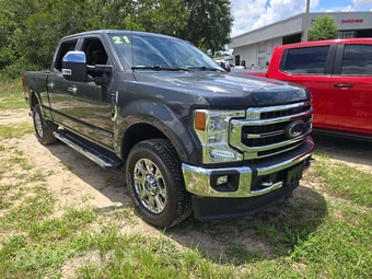 2021 Ford Super Duty F-250 Lariat Crew Cab Medium Bed - miniatura 4