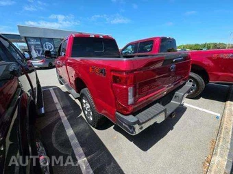 2021 Ford Super Duty F-250 Lariat Crew Cab Medium Bed - miniatura 2