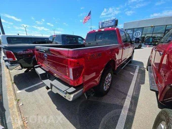 2021 Ford Super Duty F-250 Lariat Crew Cab Medium Bed - miniatura 3