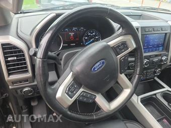 2021 Ford Super Duty F-250 Lariat Crew Cab Medium Bed - miniatura 16