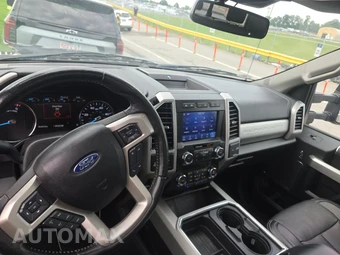 2021 Ford Super Duty F-250 Lariat Crew Cab Medium Bed - miniatura 17
