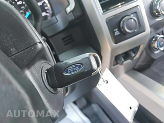 2021 Ford Super Duty F-250 Lariat Crew Cab Medium Bed - miniatura 8