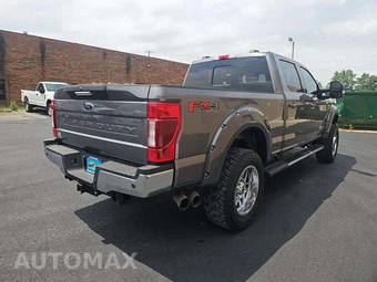 2021 Ford Super Duty F-250 Lariat Crew Cab Medium Bed - miniatura 3