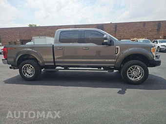2021 Ford Super Duty F-250 Lariat Crew Cab Medium Bed - miniatura 4