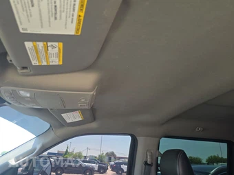 2021 Ford Super Duty F-250 Lariat Crew Cab Medium Bed - miniatura 17
