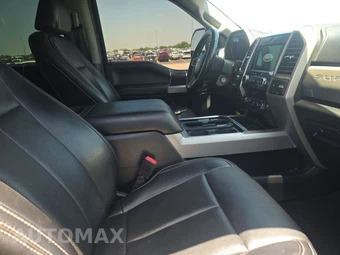 2021 Ford Super Duty F-250 Lariat Crew Cab Medium Bed - miniatura 8
