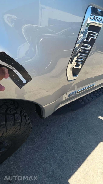 2021 Ford Super Duty F-250 Lariat Crew Cab Medium Bed - miniatura 17