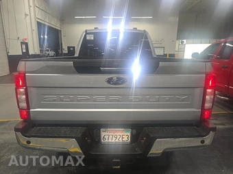 2021 Ford Super Duty F-250 Lariat Crew Cab Medium Bed - miniatura 4