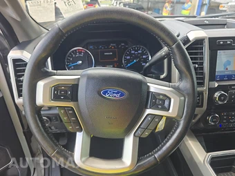 2021 Ford Super Duty F-250 Lariat Crew Cab Medium Bed - miniatura 10