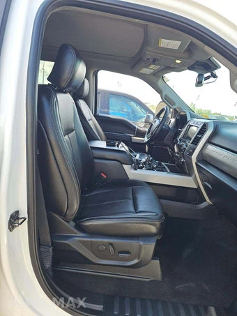 2021 Ford Super Duty F-250 Lariat Crew Cab Medium Bed - miniatura 17