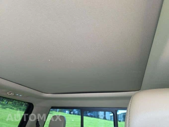 2021 Ford Super Duty F-250 Lariat Crew Cab Medium Bed - miniatura 11