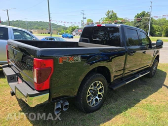 2021 Ford Super Duty F-250 Lariat Crew Cab Medium Bed - miniatura 3