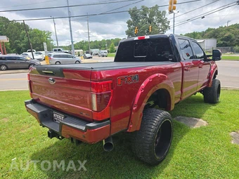 2021 Ford Super Duty F-250 Lariat Crew Cab Medium Bed - miniatura 3