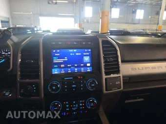 2021 Ford Super Duty F-250 Lariat Crew Cab Medium Bed - miniatura 10