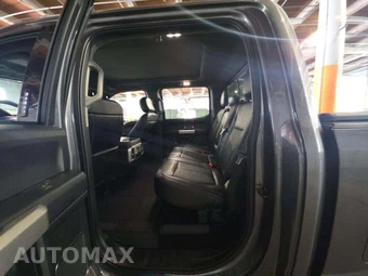 2021 Ford Super Duty F-250 Lariat Crew Cab Medium Bed - miniatura 13