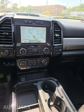 2021 Ford Super Duty F-250 Lariat Crew Cab Medium Bed - miniatura 10