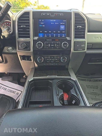 2021 Ford Super Duty F-250 Lariat Crew Cab Medium Bed - miniatura 10