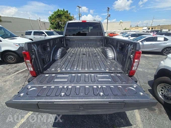 2021 Ford Super Duty F-250 Lariat Crew Cab Medium Bed - miniatura 14
