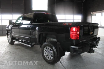 2021 Ford Super Duty F-250 Lariat Crew Cab Medium Bed - miniatura 4